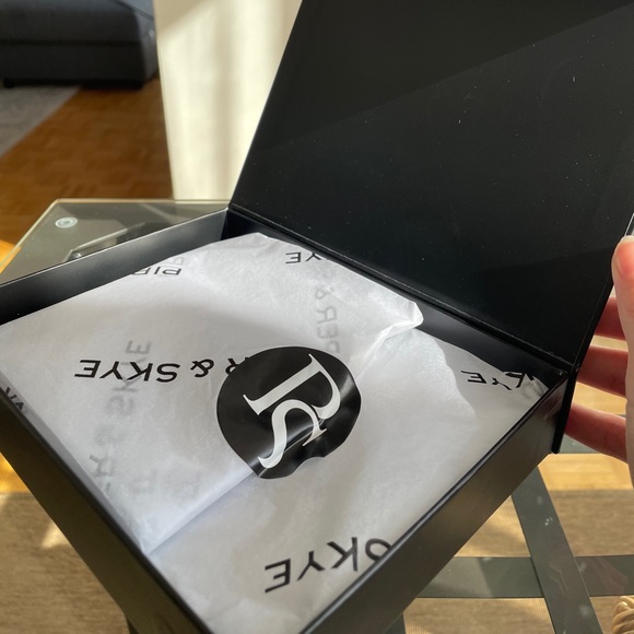 Piper & Skye Cardholder - Picture 3 of 5